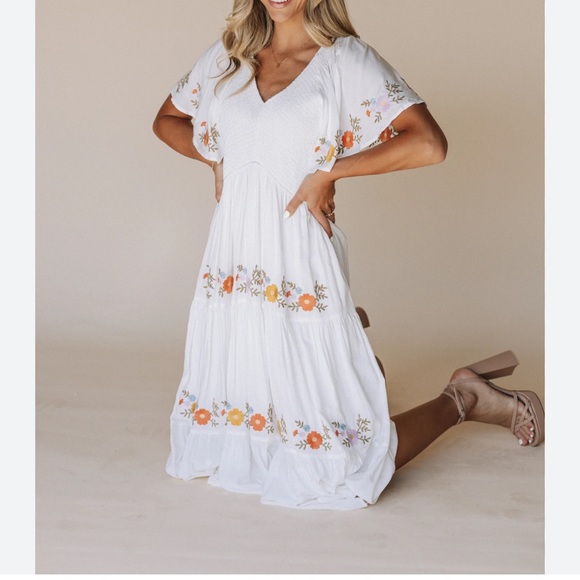 J Gee Elegant White Midi Dress with Orange Floral Accents nwt - Picture 12 of 12